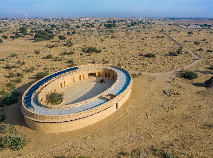 diana-kellogg-architects-rajkumari-ratnavati-girls-school-india-architecture_dezeen_2364_col_11.jpg