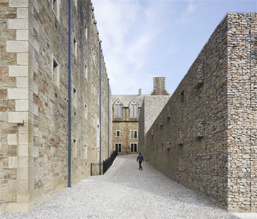 bodmin-jail-hotel-and-visitor-attraction-twelve-architects_3.jpg