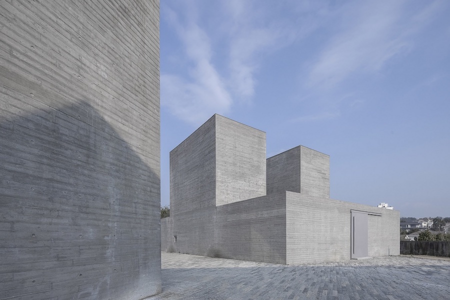 067-four-studio-houses-by-fcjz-960x640.jpg