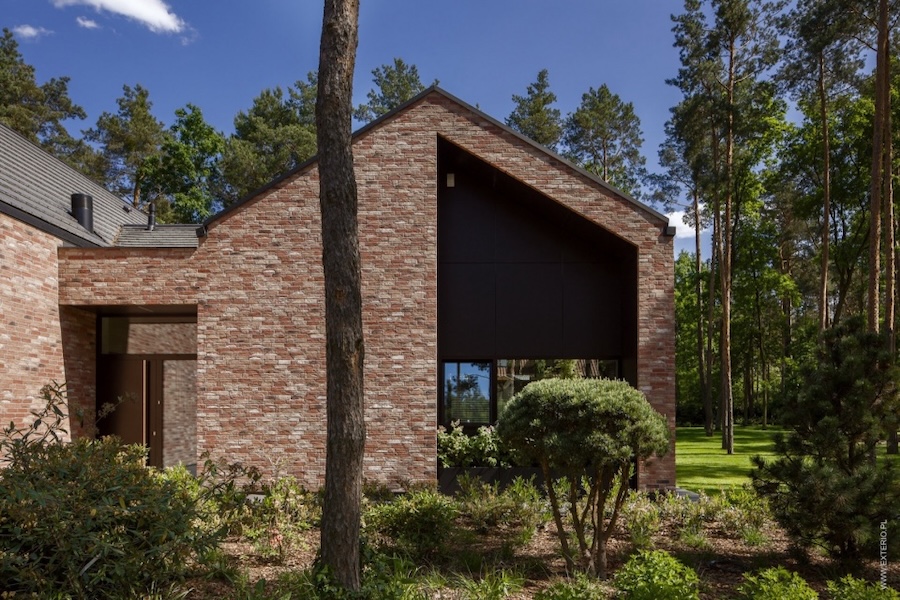 020-The-House-among-the-Trees-Exterio-architectural-studio-960x640.jpg